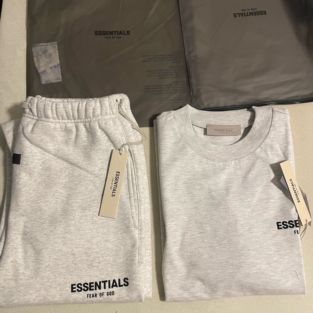 * BUNDLE* Essentials Tee and Sweats Set Light Oatmeal
